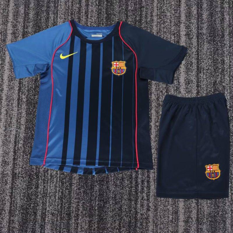 2004/05 Barcelona Home Football Shirt Kids Size 1:1 Thai Quality