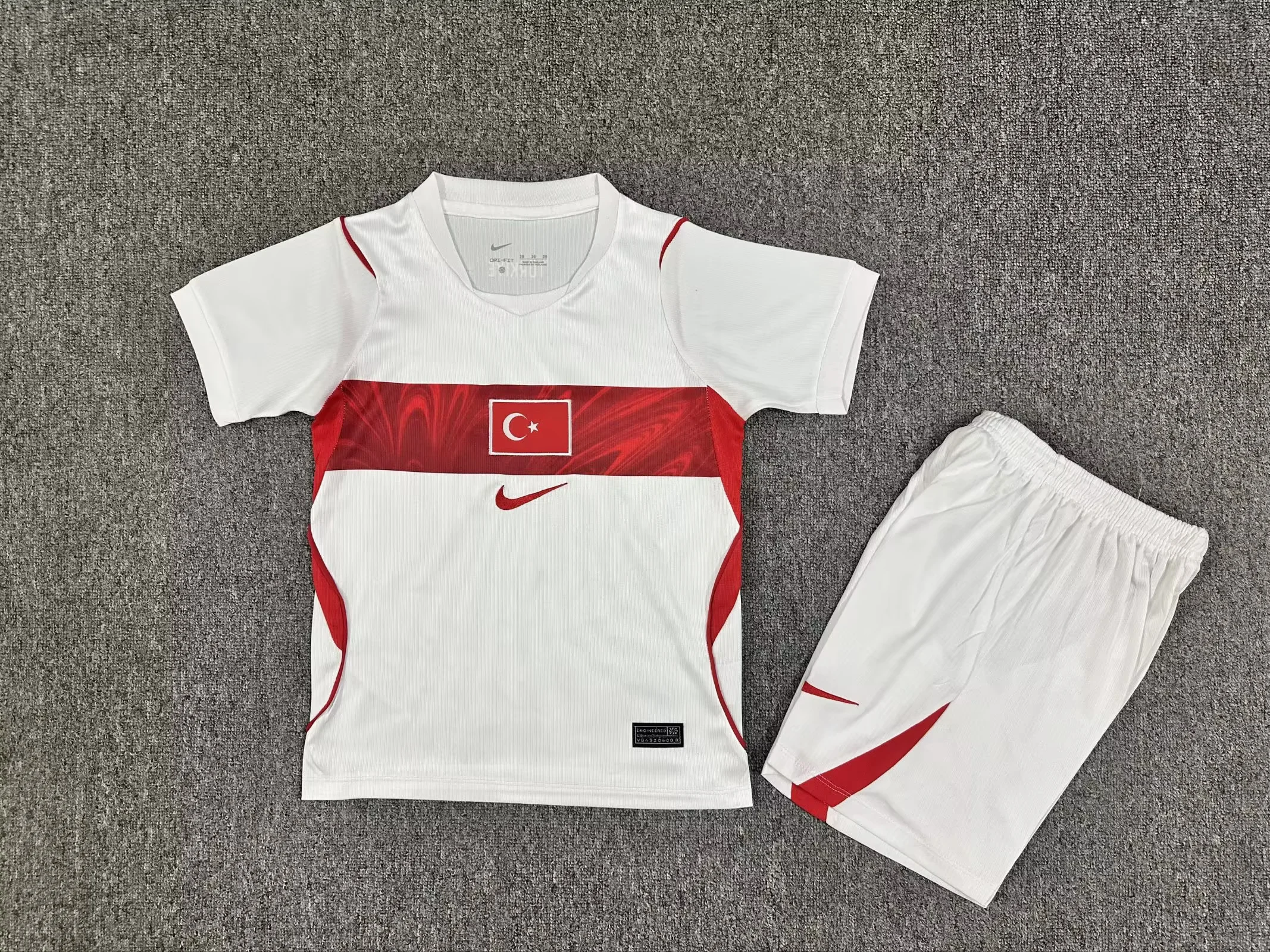 2026 Turkey Home Football Shirt Kids Size 1:1 Thai Quality