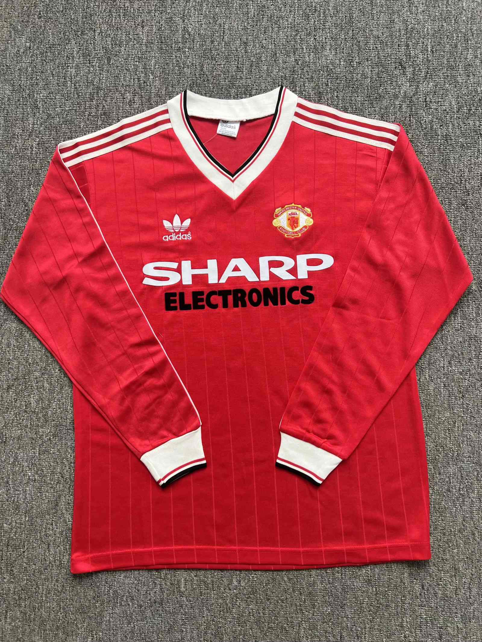 1982/1983 Retro Long Sleeve Manchester United Home Football Shirt 1:1 Thai Quality
