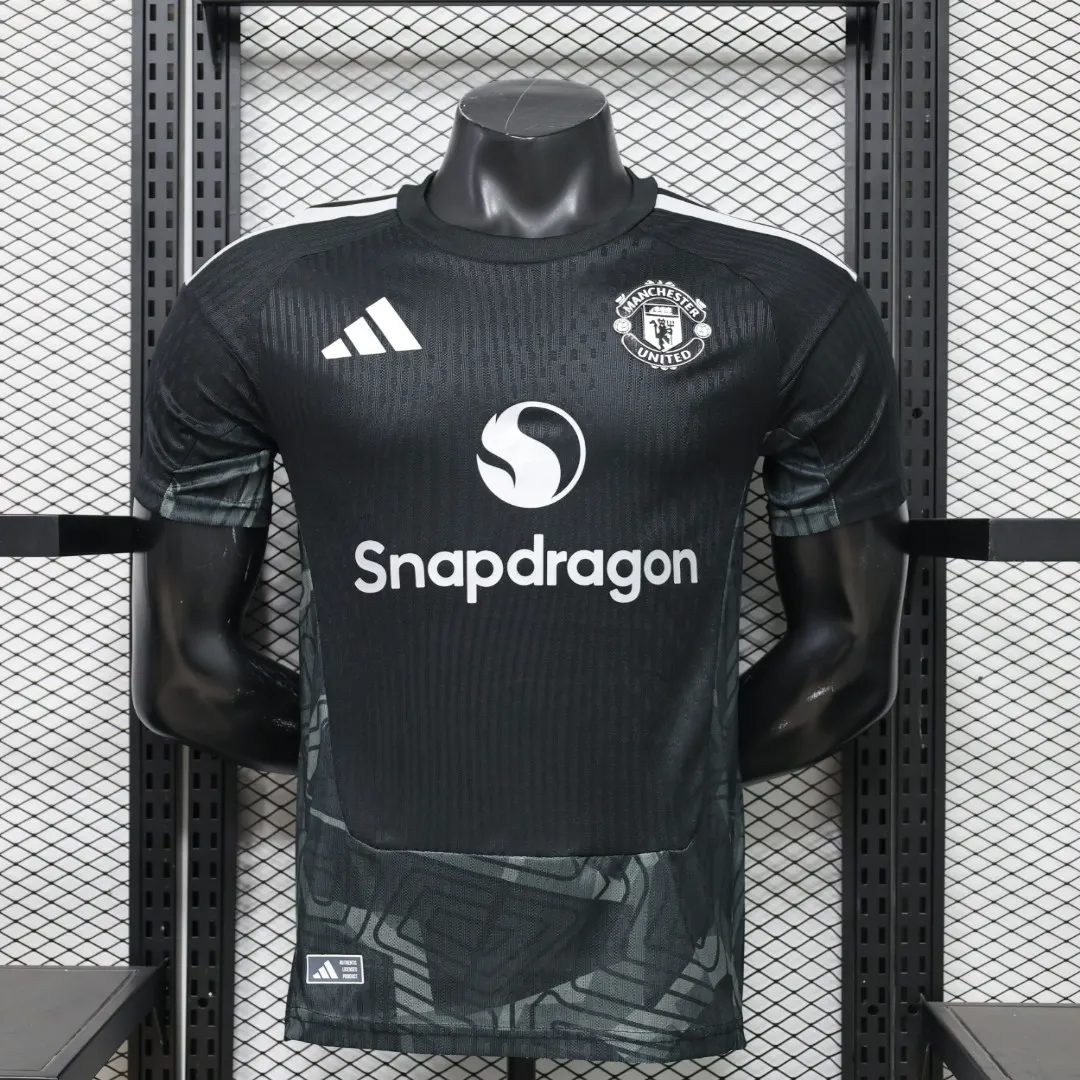 2026/2027 Player Version Manchester United Goalkeeper Football Shirt 1:1 Thai Quality