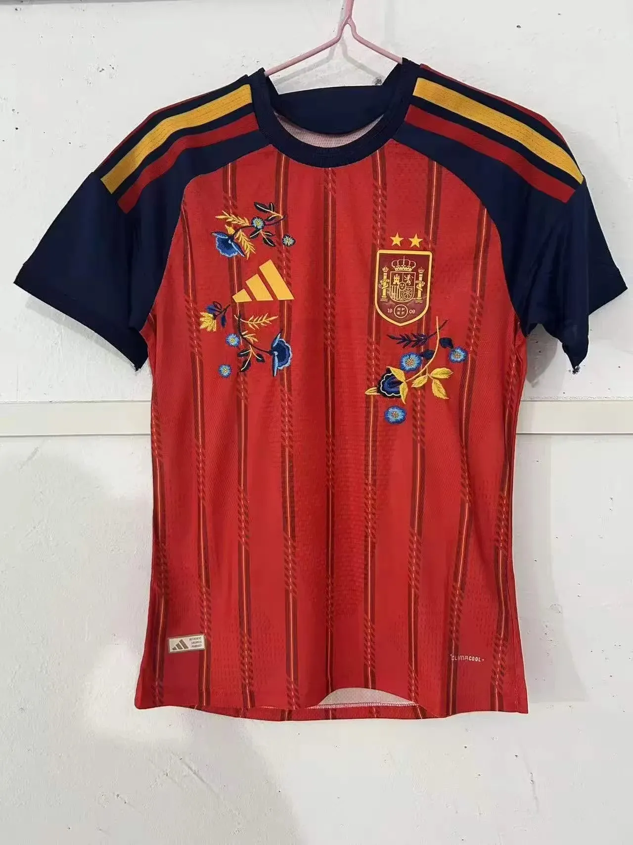 2 Stars 2026 Player Version Spain Home Embroidery Football Shirt