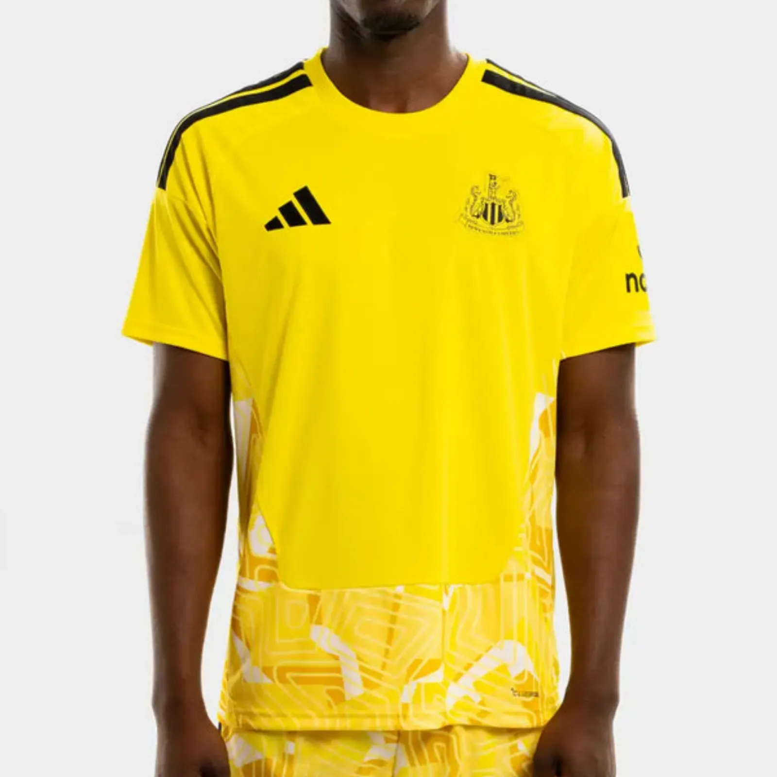 2026/2027 Newcastle United Goalkeeper Football Shirt 1:1 Thai Quality